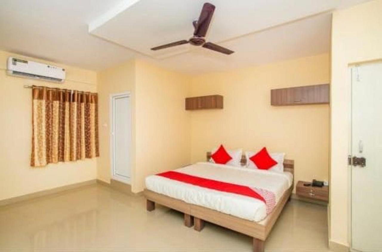 Vivid Homes By Wb Inn Bangalore Buitenkant foto