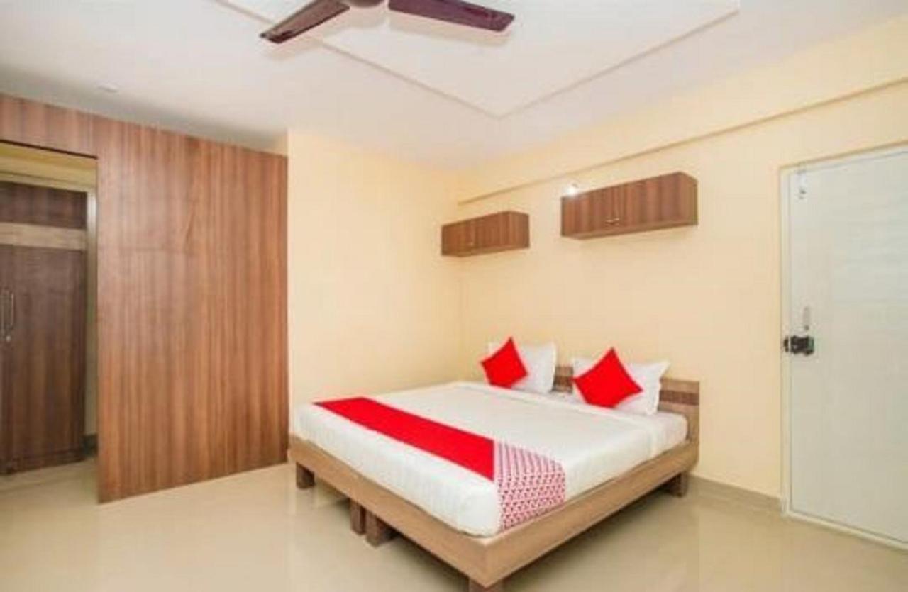 Vivid Homes By Wb Inn Bangalore Buitenkant foto